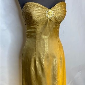 Gold strapless prom gown